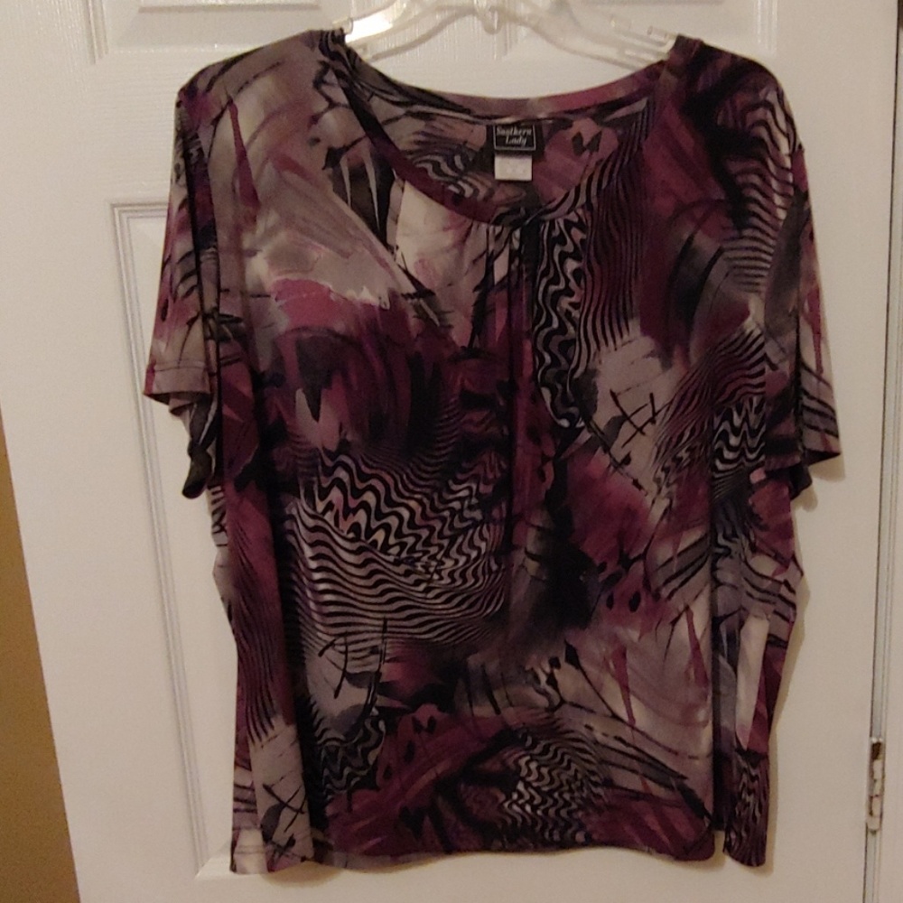 Southern Lady! Beautiful Blouse!